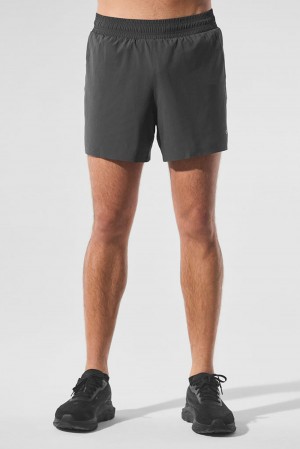 Alo Yoga 5" Adapt Running Uomo Short Anthracite | Italia VYC-126849