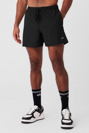 Alo Yoga 7" Circuit Uomo Short Nere | Italia UOC-365108