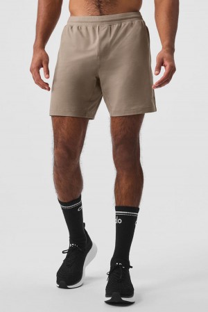 Alo Yoga 7" Conquer React Performance Uomo Short Gravel | Italia OEM-093421