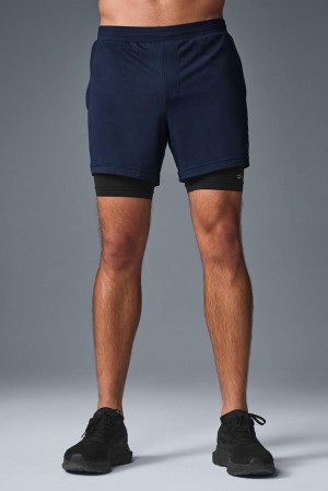 Alo Yoga Conquer React 2-In-1 Performance Uomo Short Blu Marino Nere | Italia SIH-834712