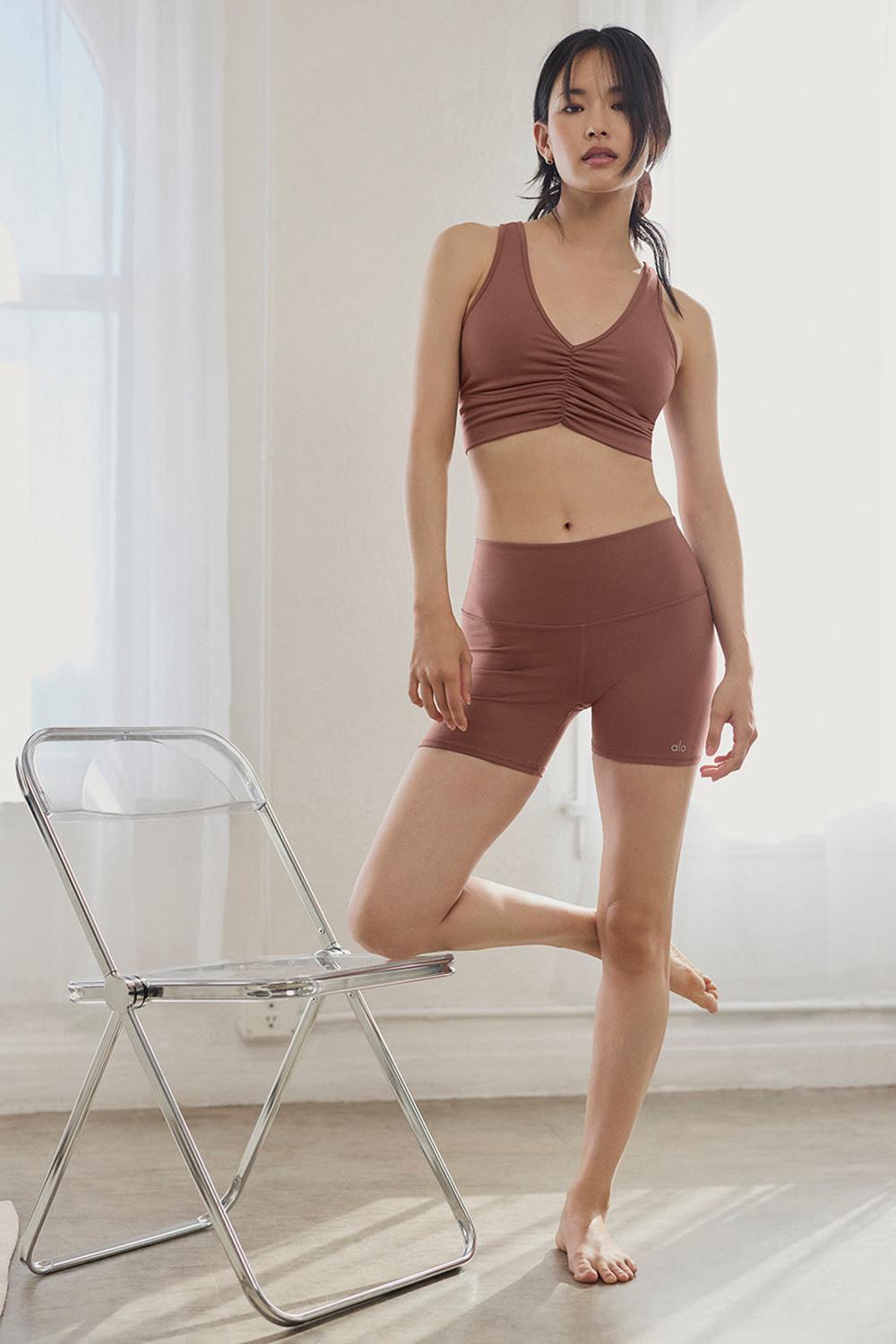 Alo Yoga 5
