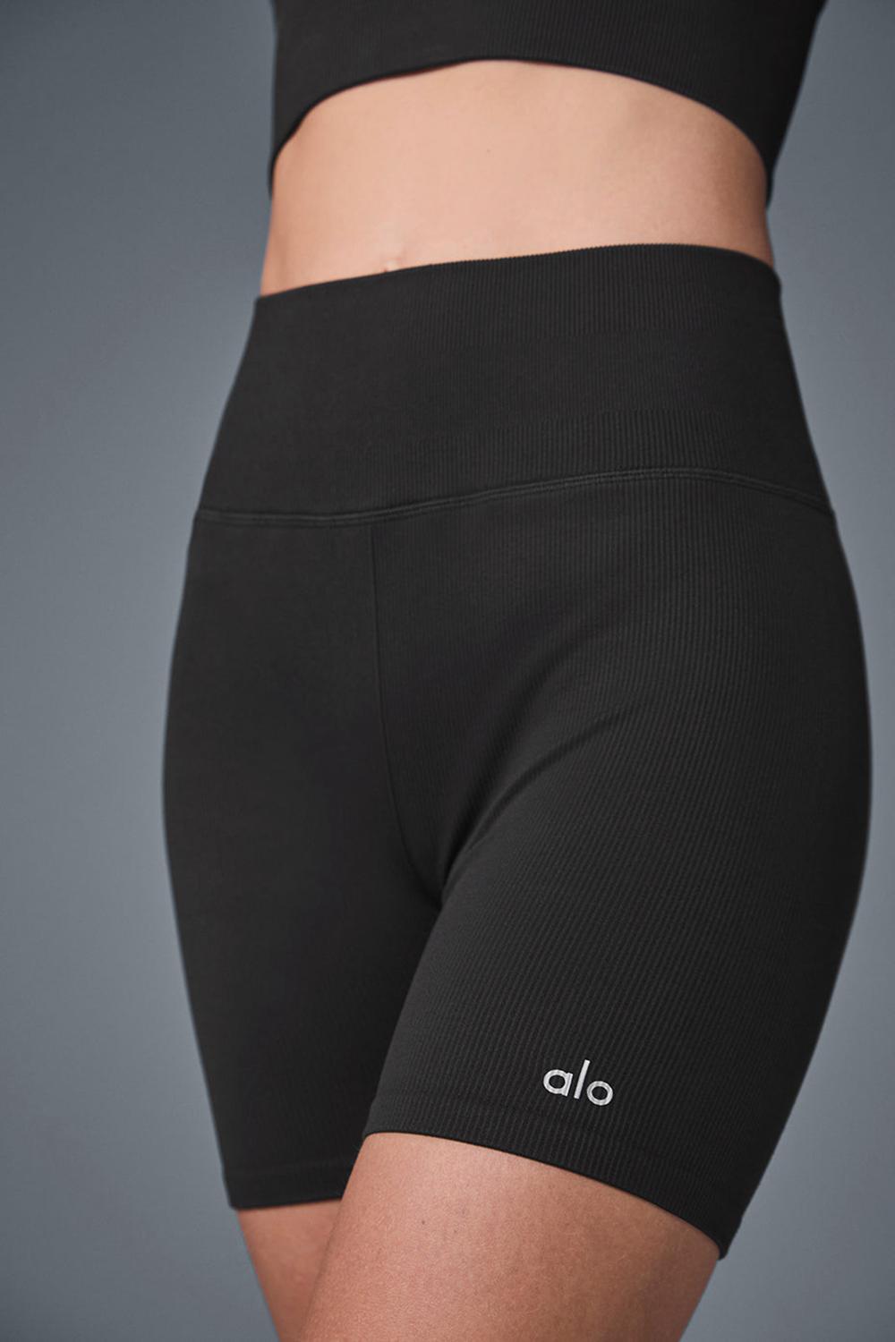 Alo Yoga 5