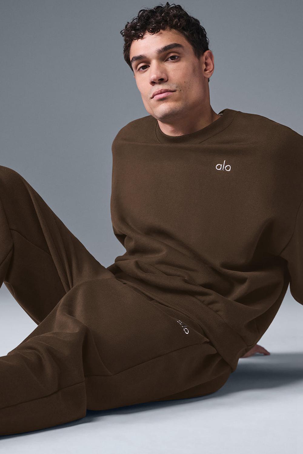 Alo Yoga Accolade Crew Neck Uomo Pullover Espresso | Italia  IDE-683015