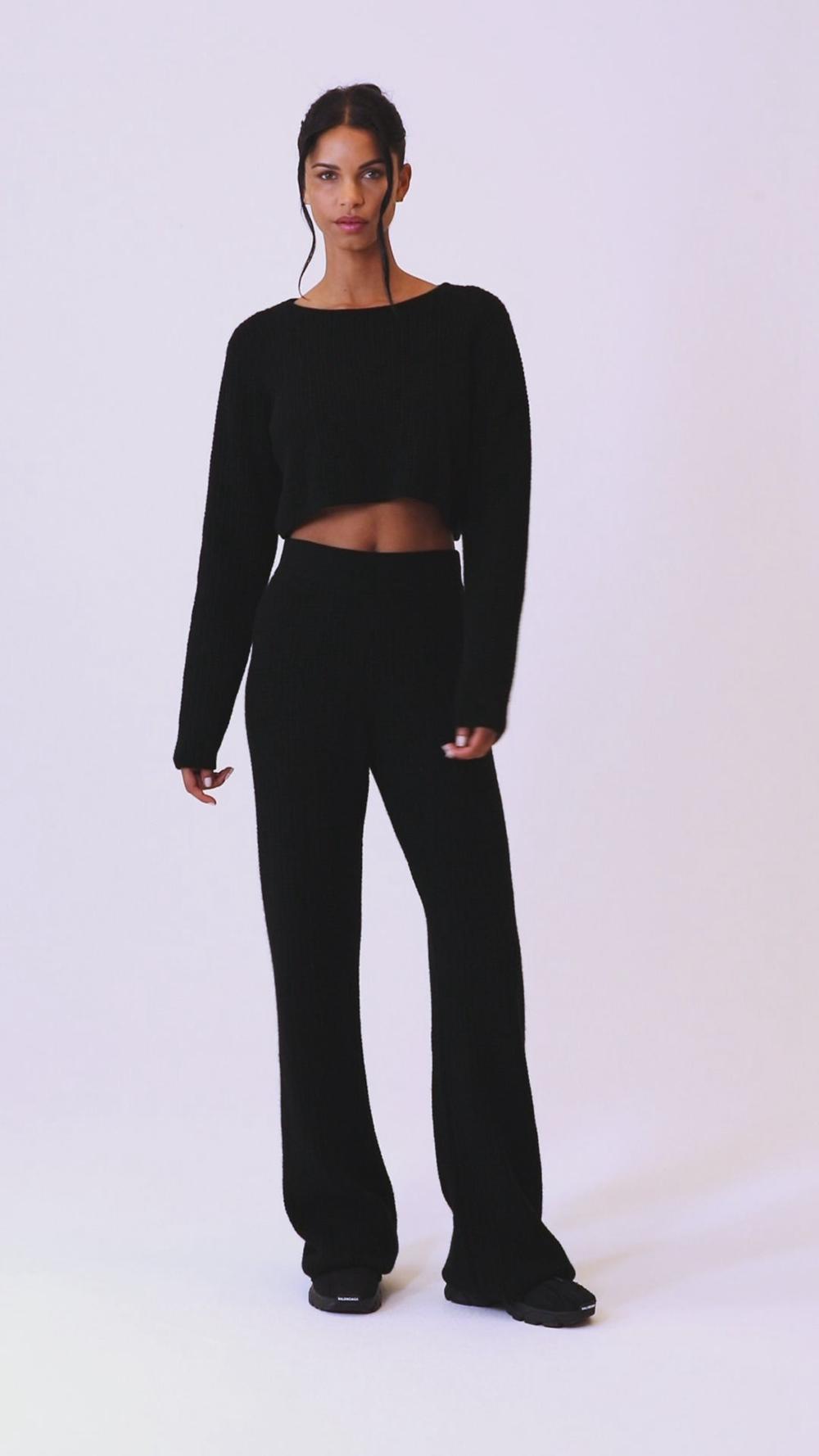 Alo Yoga Cashmere Plush Waffle Cropped Donna Maniche Lunghe Nere | Italia  PYJ-302647