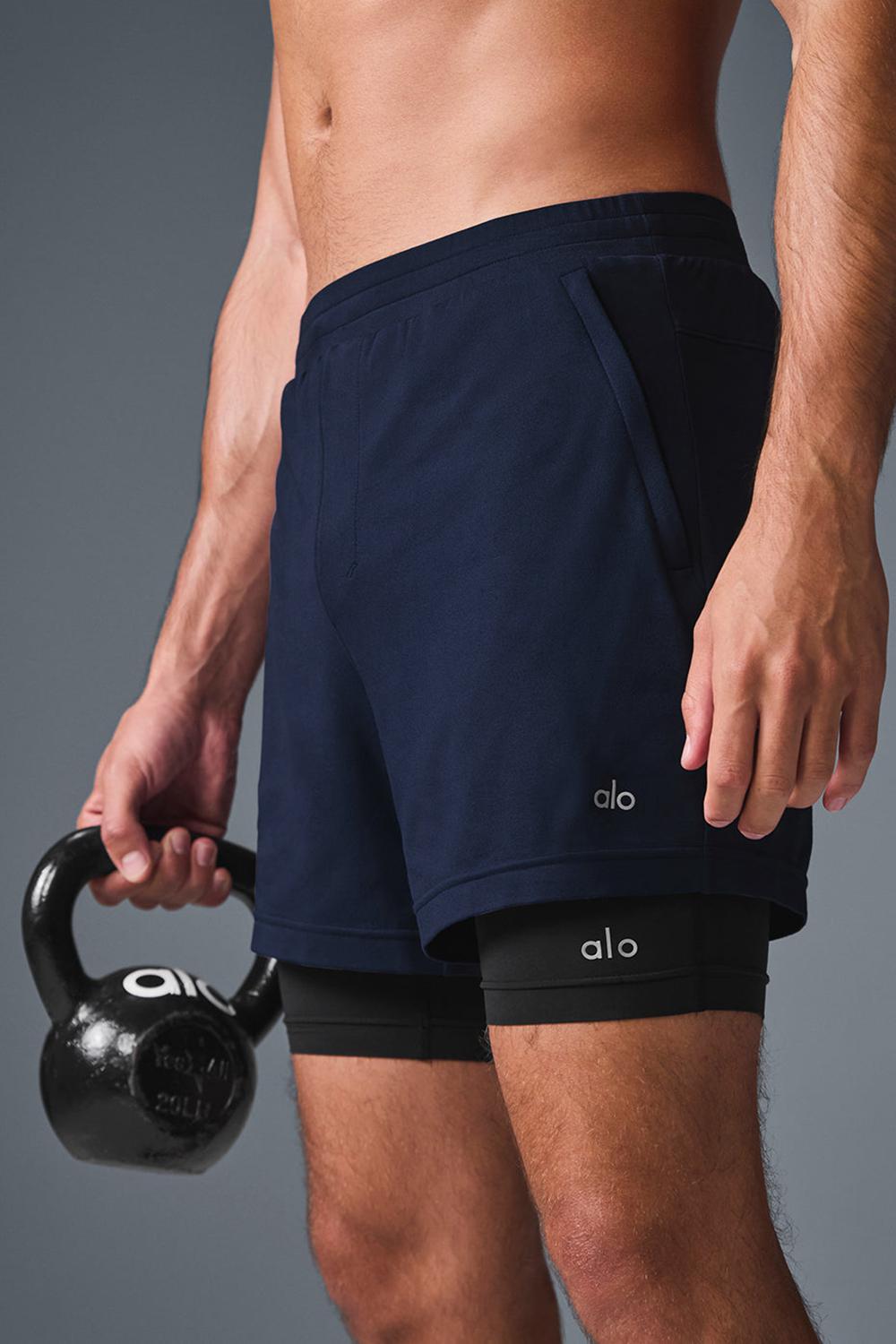 Alo Yoga Conquer React 2-In-1 Performance Uomo Short Blu Marino Nere | Italia  SIH-834712