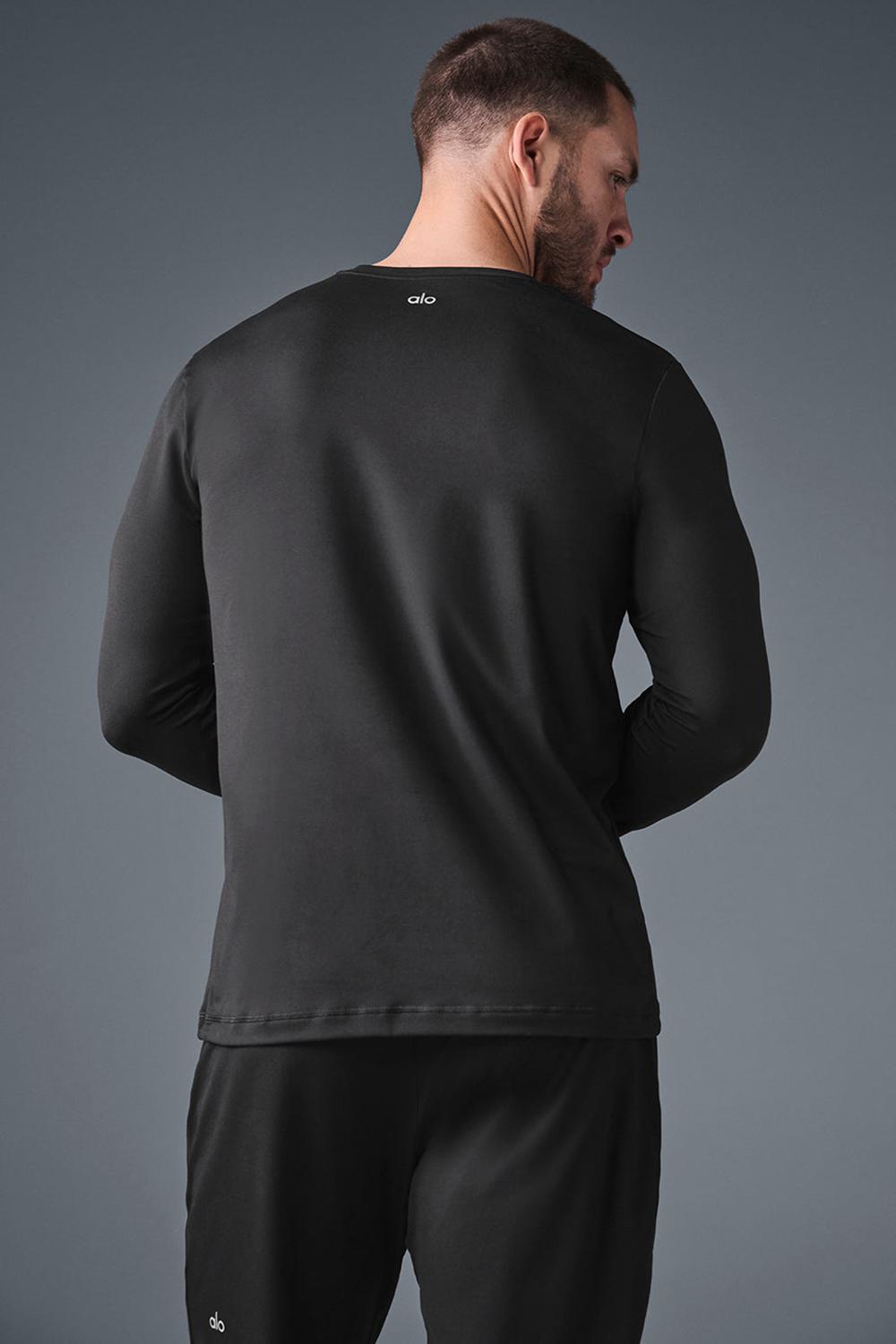 Alo Yoga Conquer Reform Crewneck Uomo Maniche Lunghe Nere | Italia  GTN-504213