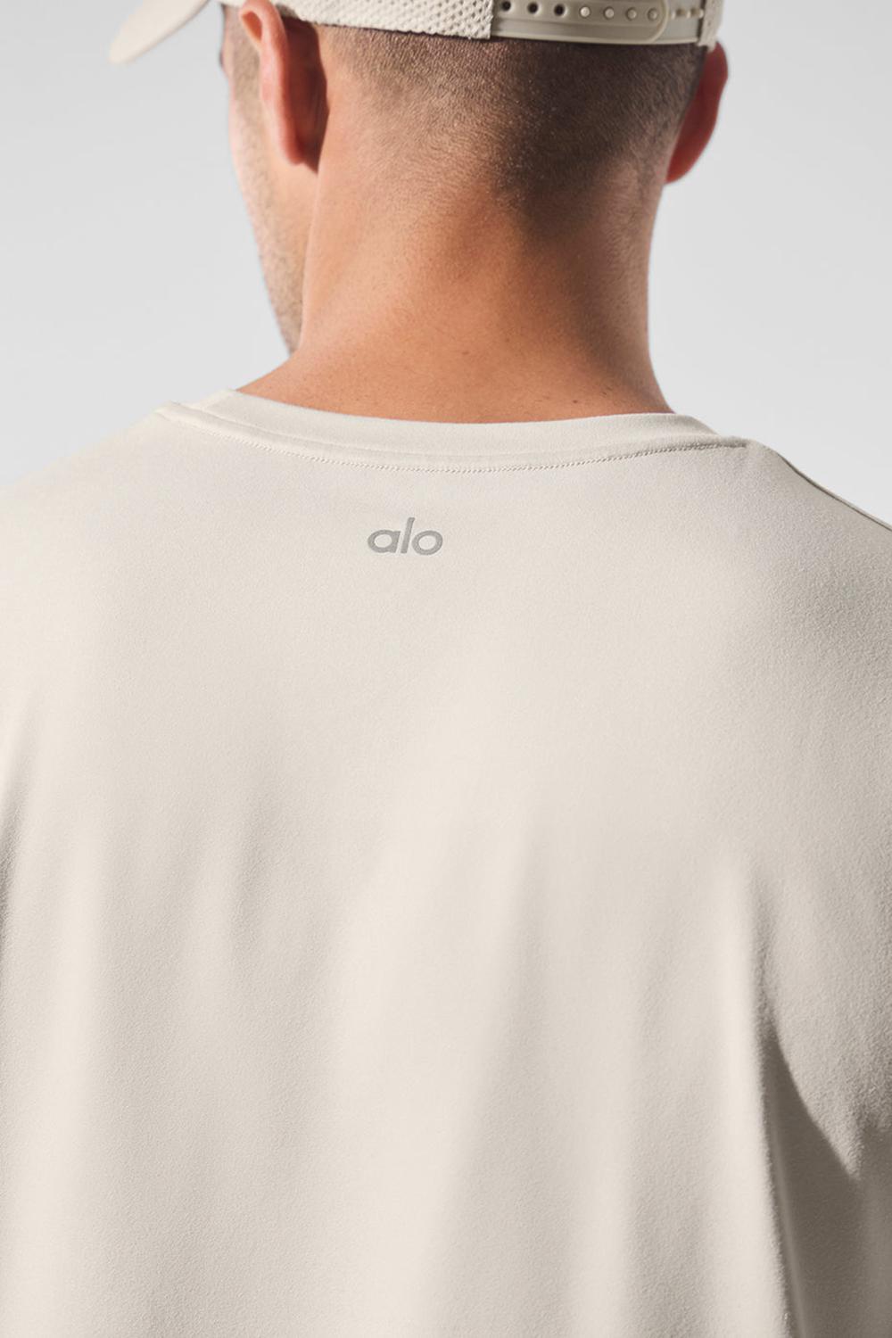 Alo Yoga Conquer Reform Crewneck Uomo Maniche Lunghe Bone | Italia  KQN-351689