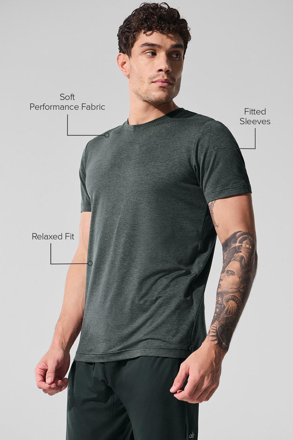Alo Yoga Conquer Reform Crewneck Uomo Short Sleeve Verdi | Italia  NKC-132069