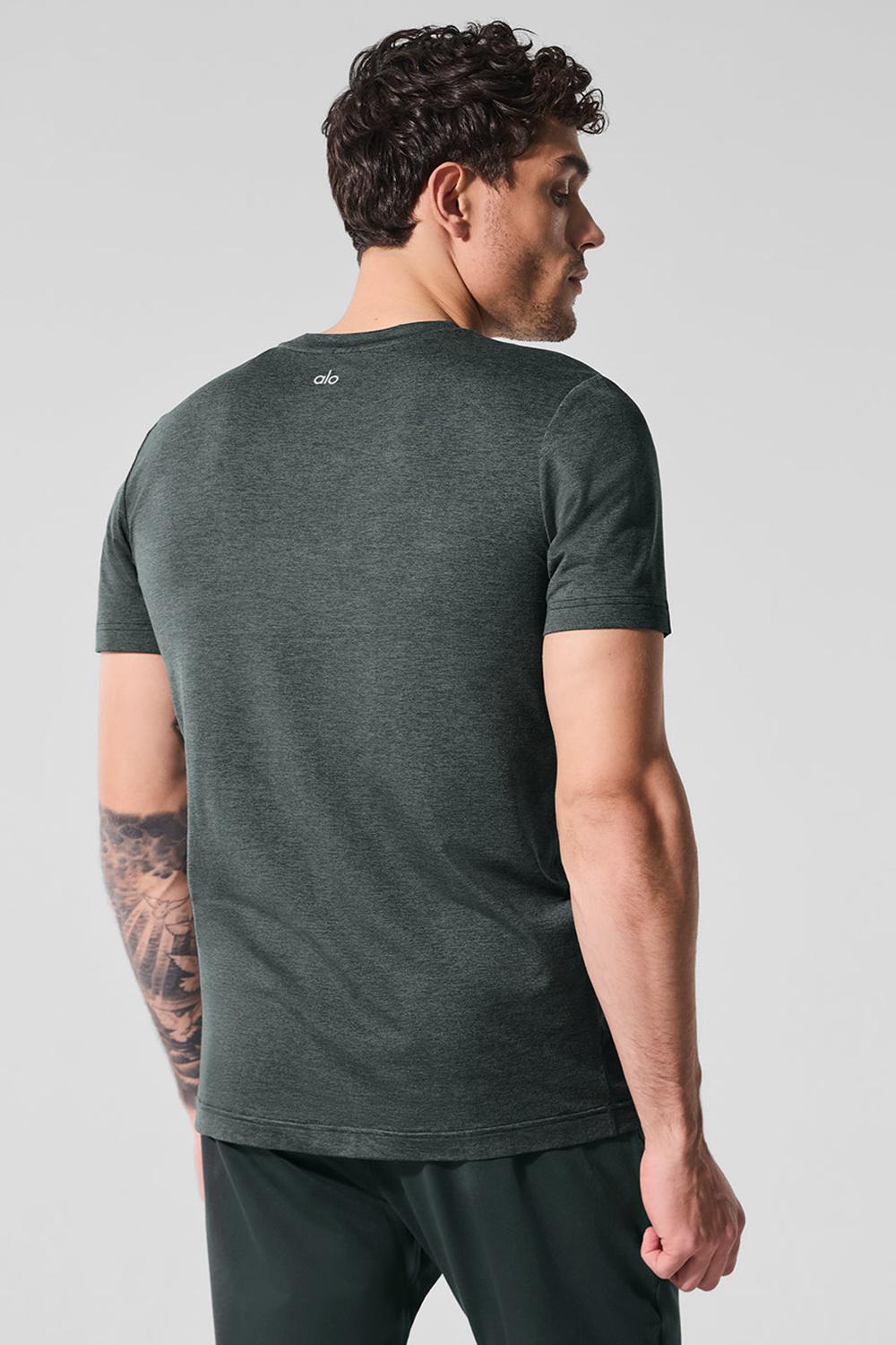 Alo Yoga Conquer Reform Crewneck Uomo Short Sleeve Verdi | Italia  NKC-132069