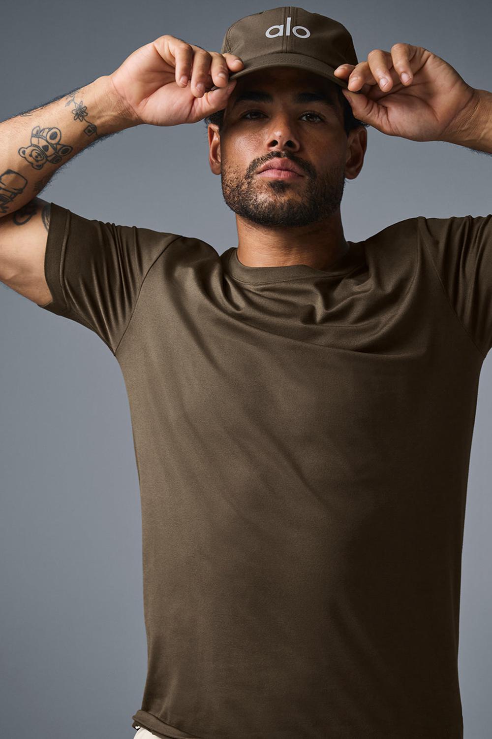 Alo Yoga Conquer Reform Crewneck Uomo Short Sleeve Espresso | Italia  TUS-374806