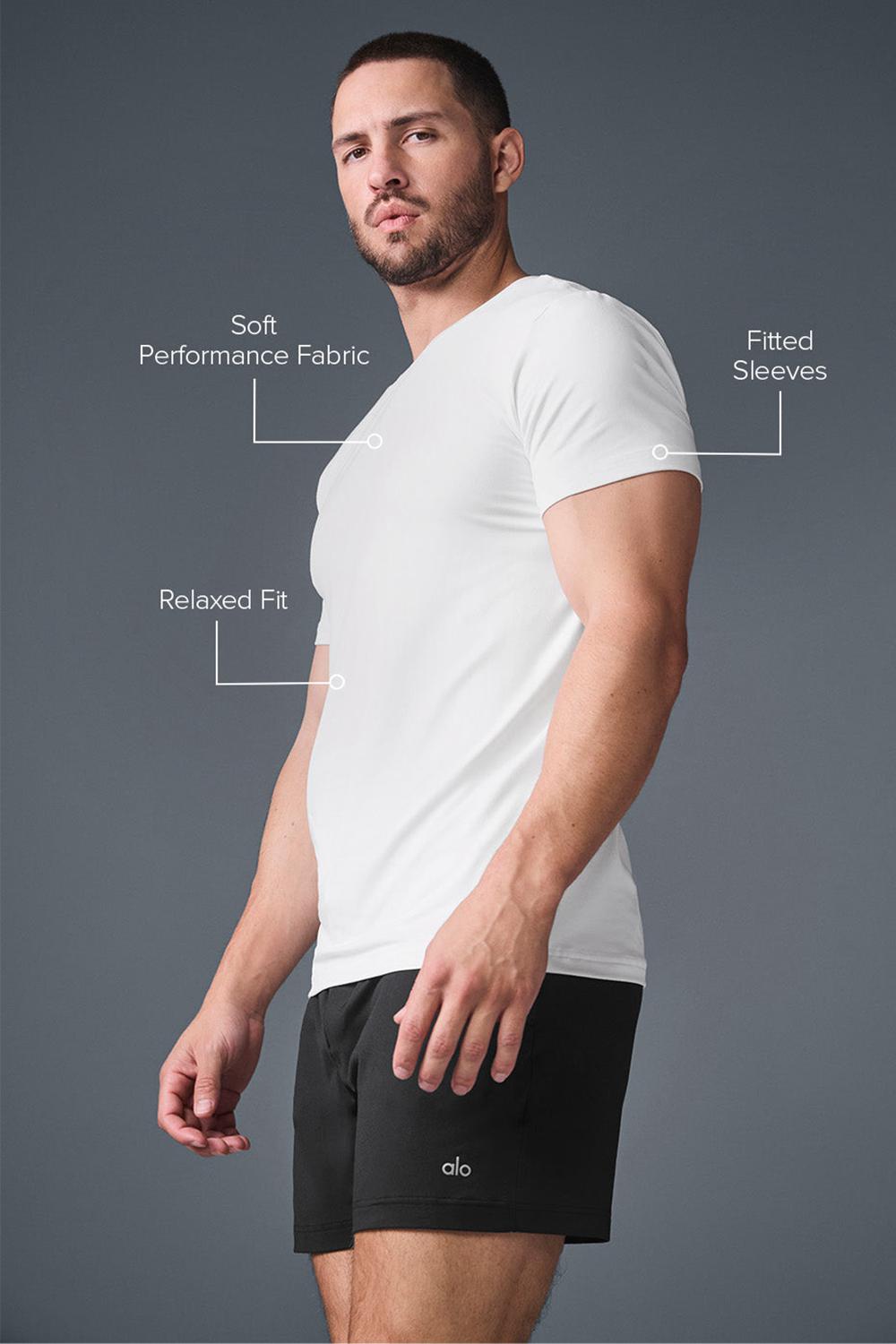 Alo Yoga Conquer Reform Crewneck Uomo Short Sleeve Bianche | Italia  RBT-512804