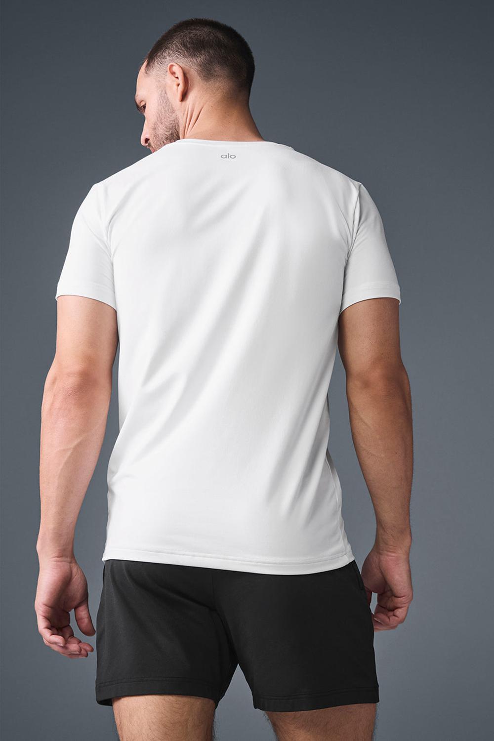 Alo Yoga Conquer Reform Crewneck Uomo Short Sleeve Bianche | Italia  RBT-512804