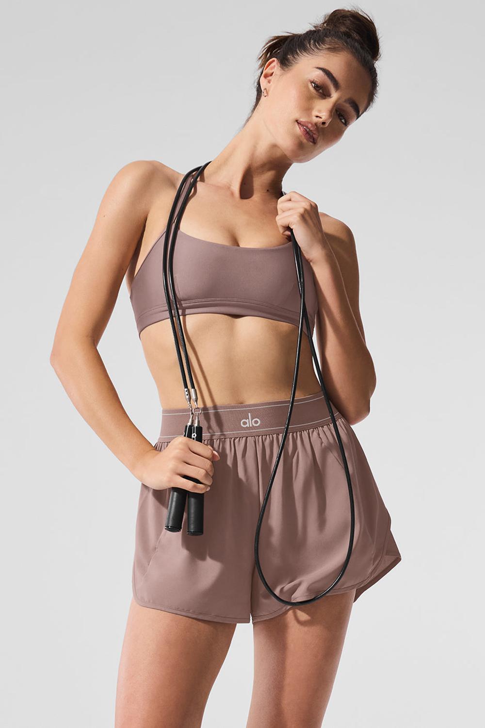 Alo Yoga Match Point Donna Short Mushroom | Italia  OAZ-056129