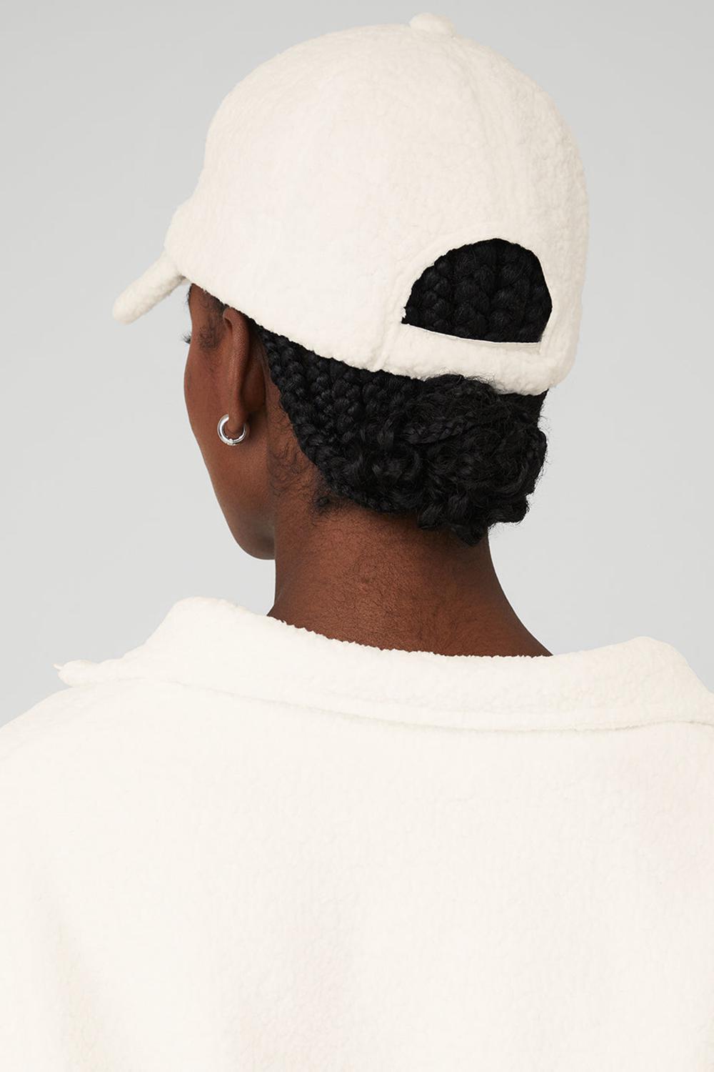 Alo Yoga Micro Sherpa Off-Duty Uomo Cappellino Ivory | Italia  WUZ-074389