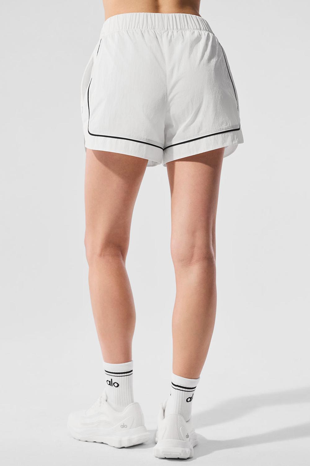 Alo Yoga Motivate Track Donna Short Bianche Nere | Italia  ONR-784635