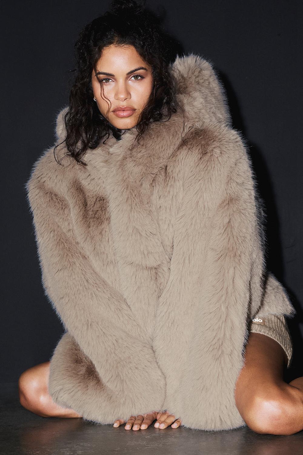 Alo Yoga Opulent Faux Fur Statement Donna Giacca Oat | Italia  SVX-542873