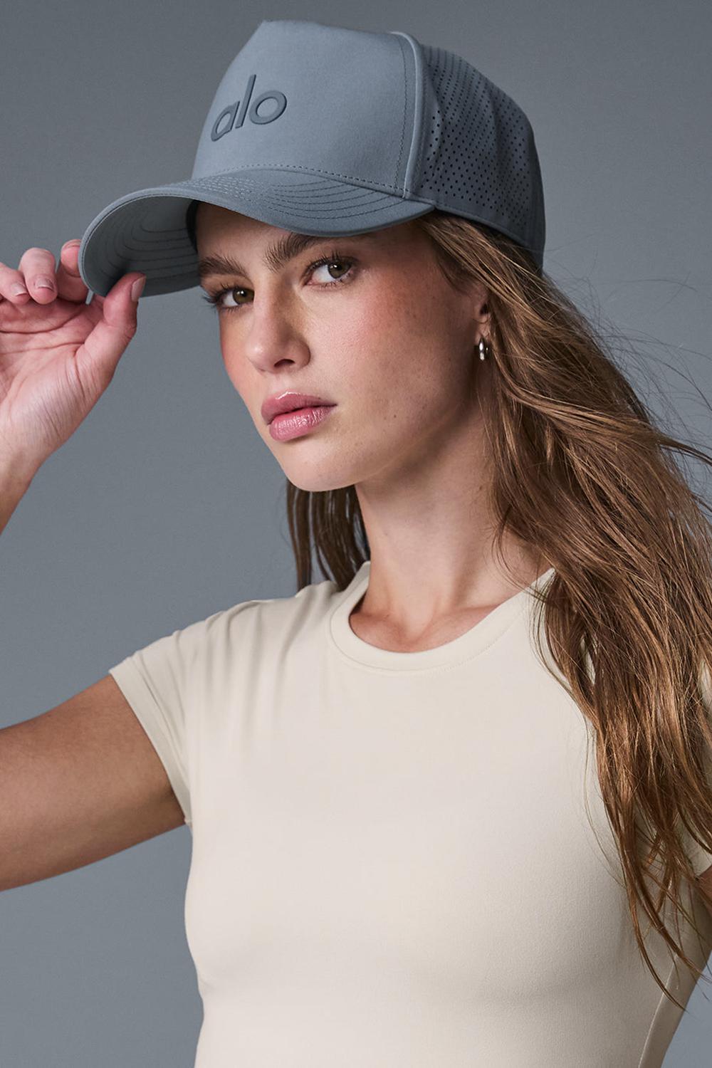 Alo Yoga Performance District Uomo Trucker Hat Grigie | Italia  SCP-258037
