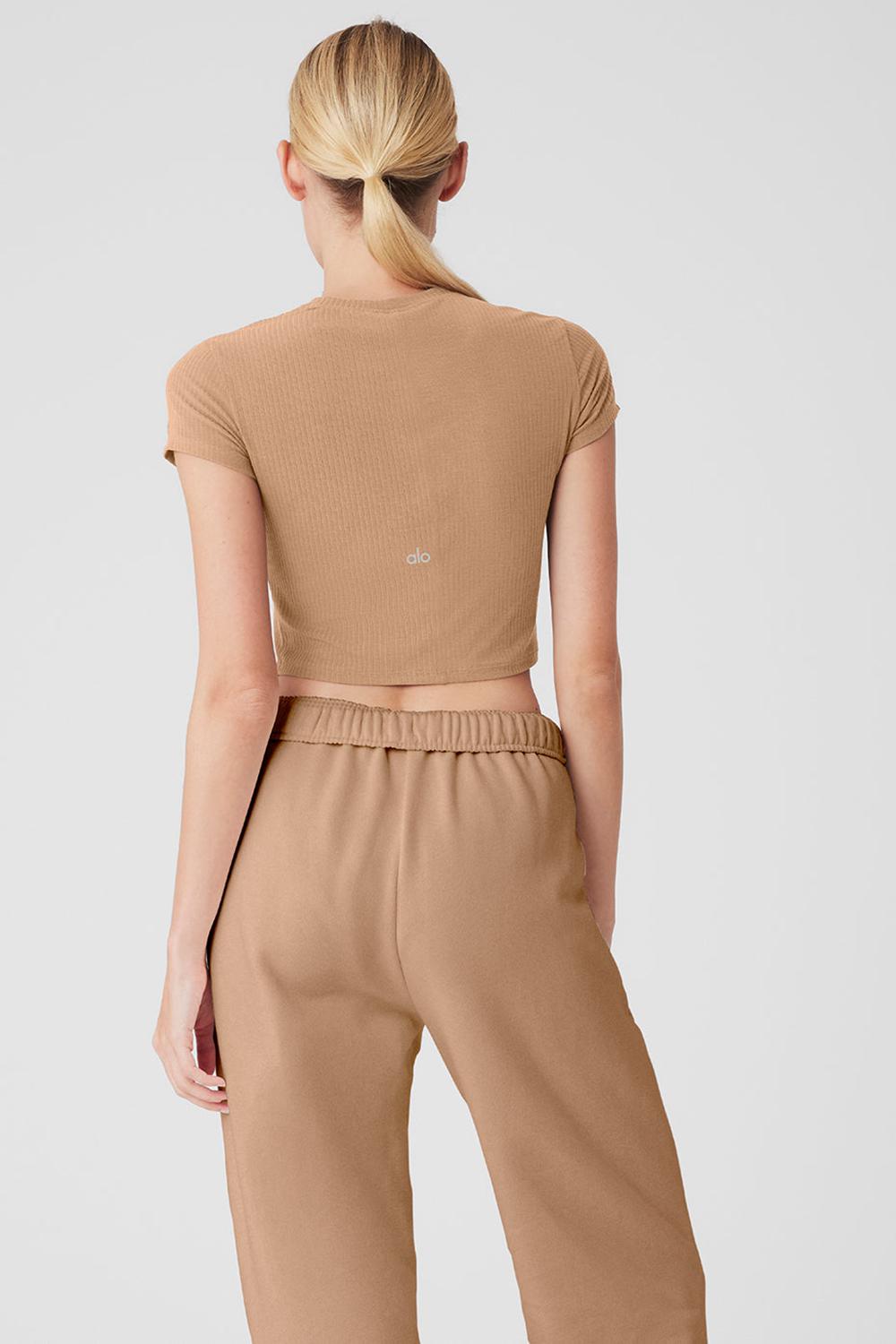 Alo Yoga Ribbed Sea Coast Cropped Sleeve Donna Tee Toasted Almond | Italia  DPO-412630