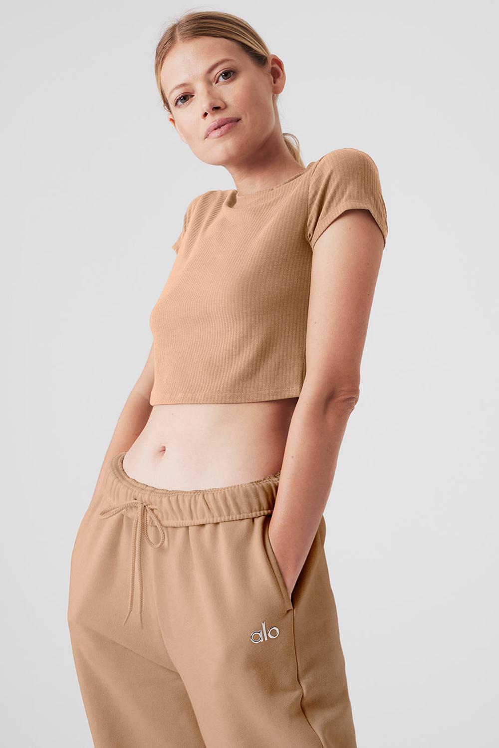 Alo Yoga Ribbed Sea Coast Cropped Sleeve Donna Tee Toasted Almond | Italia  DPO-412630