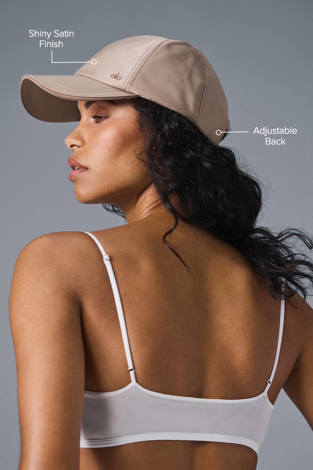 Alo Yoga Satin Off-Duty Donna Cappellino Taupe Satin | Italia  RSC-531849