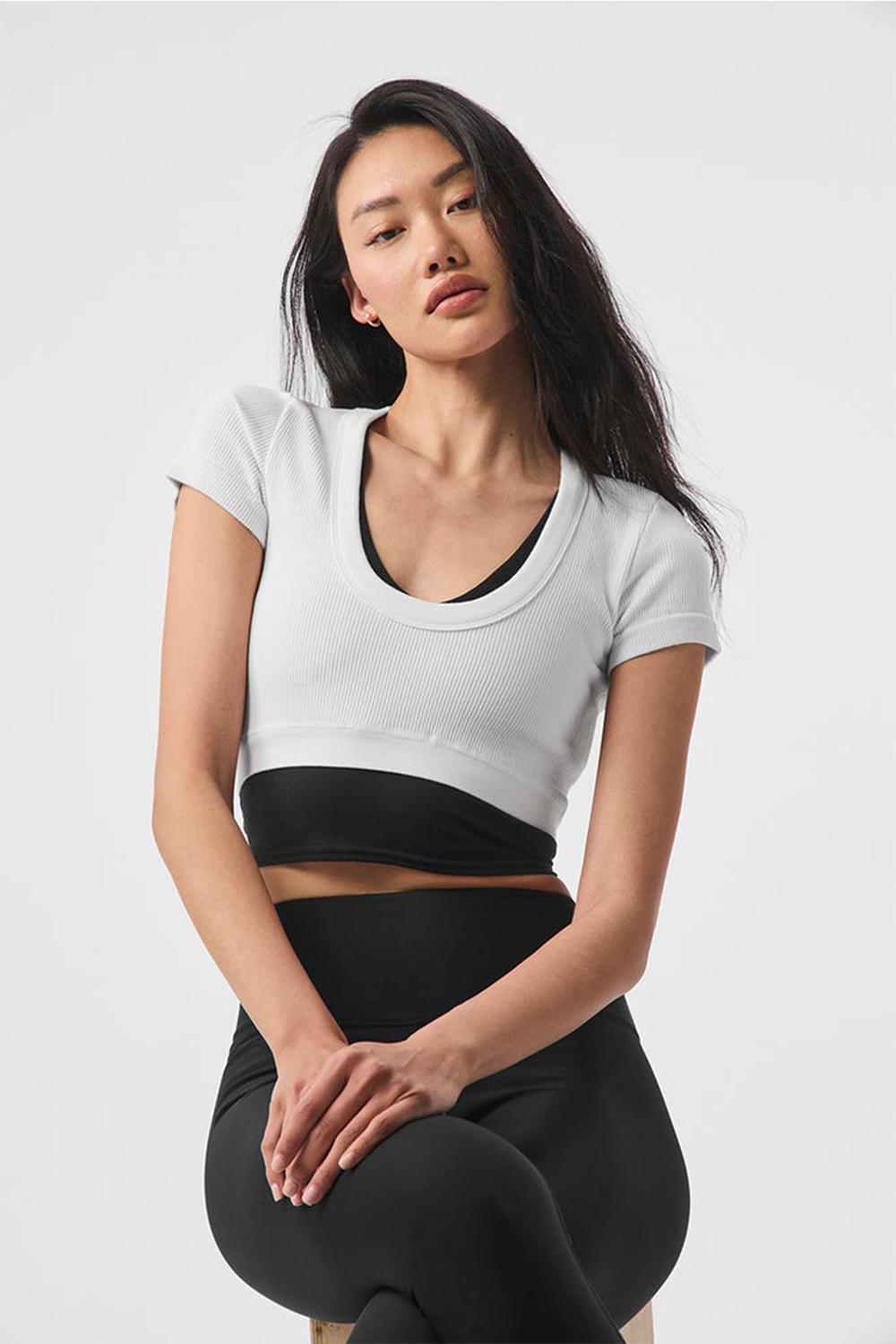 Alo Yoga Seamless Ribbed Cropped Serene Donna Short Sleeve Bianche | Italia  IPM-523704
