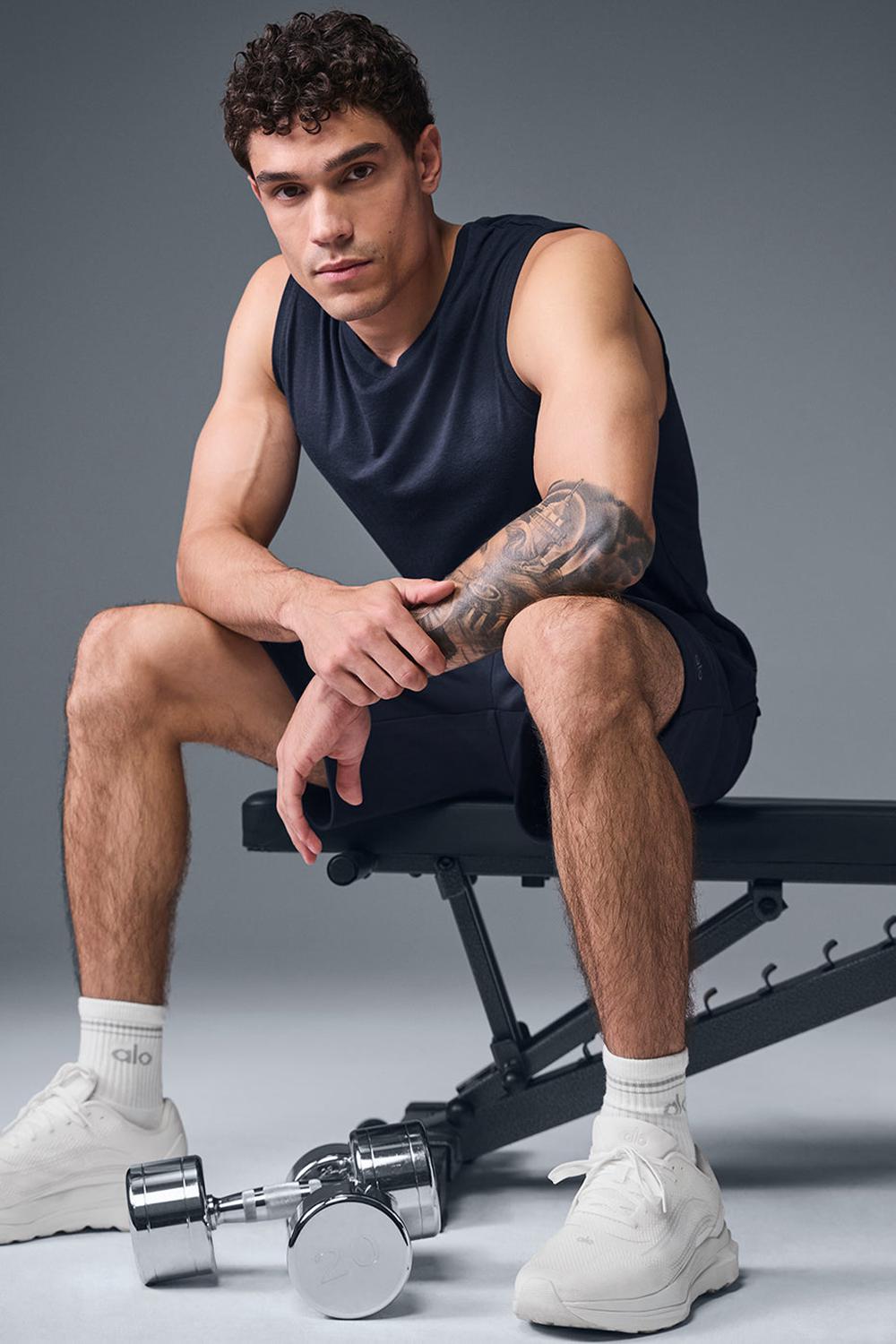 Alo Yoga The Triumph Muscle Uomo Tank Blu Marino | Italia  MKH-471963