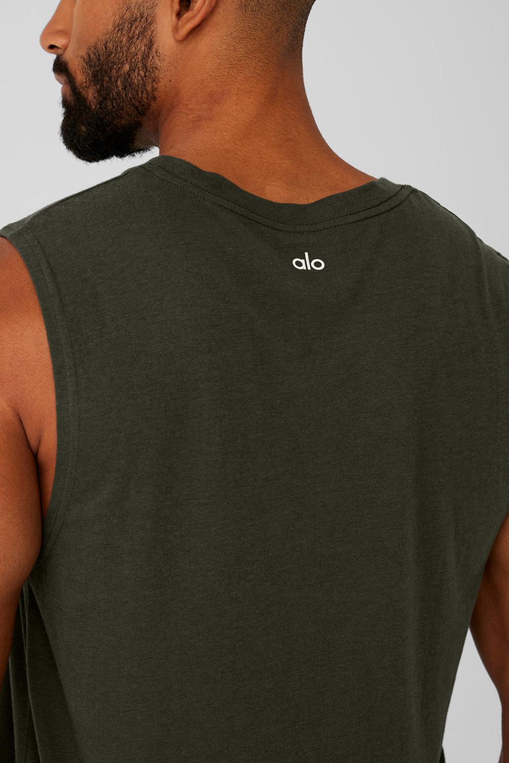 Alo Yoga The Triumph Muscle Uomo Tank Verdi | Italia  YQW-418760