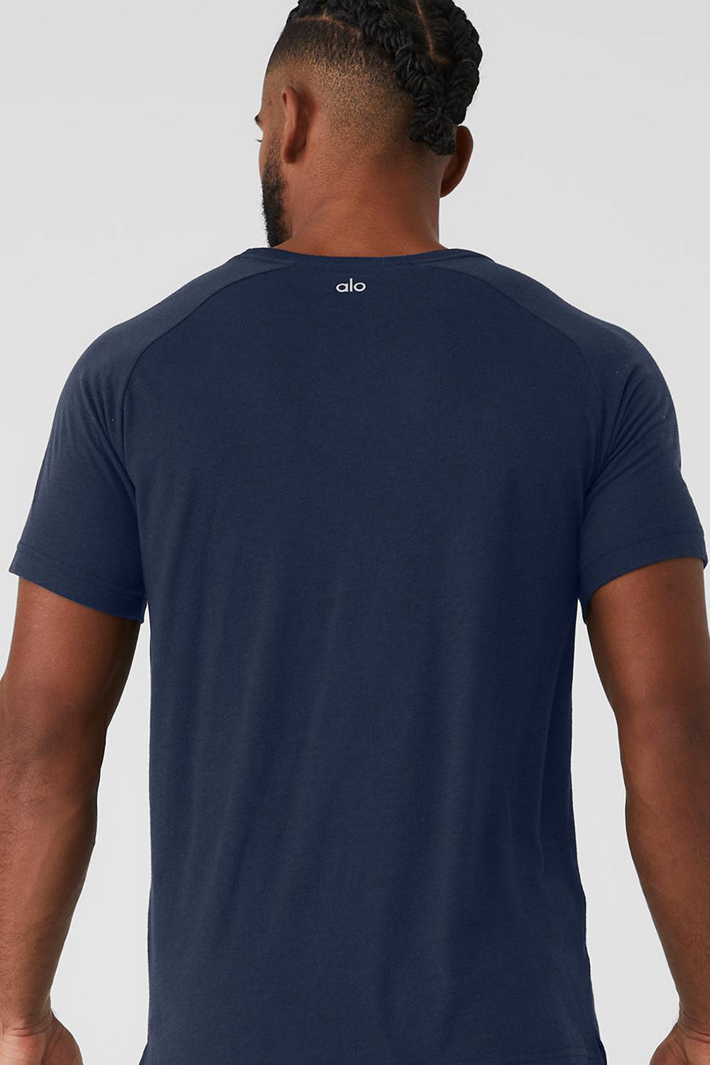 Alo Yoga Triumph Raglan Uomo Tee Blu Marino | Italia  BOH-621840