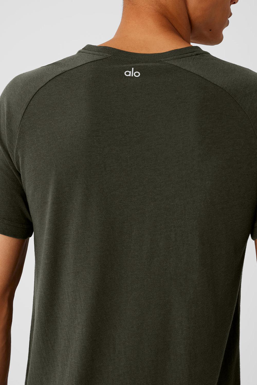 Alo Yoga Triumph Raglan Uomo Tee Verdi | Italia  GWB-538194