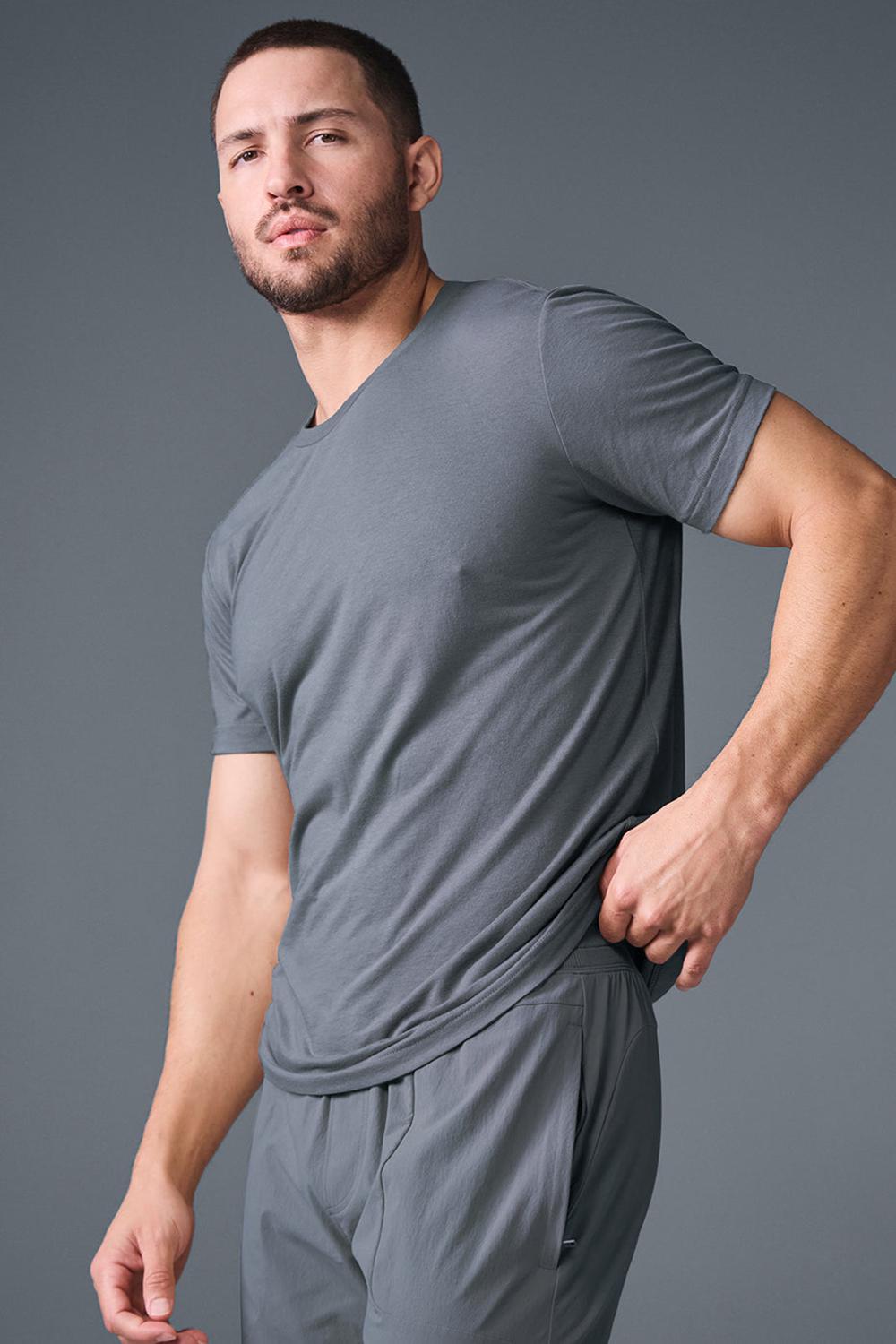 Alo Yoga Triumph Uomo Tee Grigie | Italia  PFC-340615
