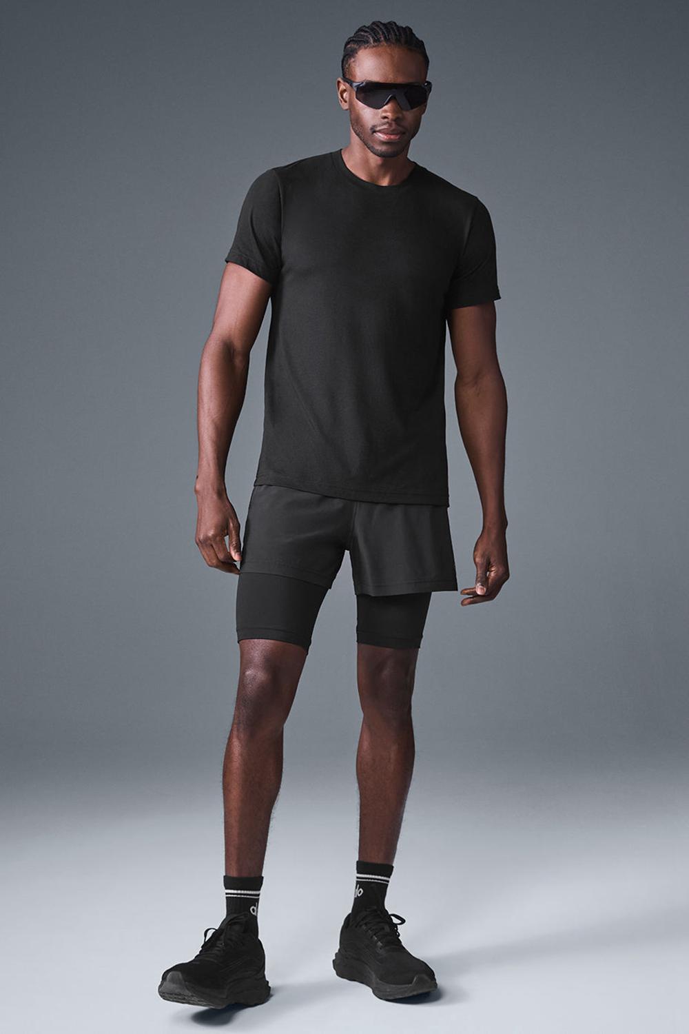 Alo Yoga Triumph Uomo Tee Nere | Italia  GIB-087945