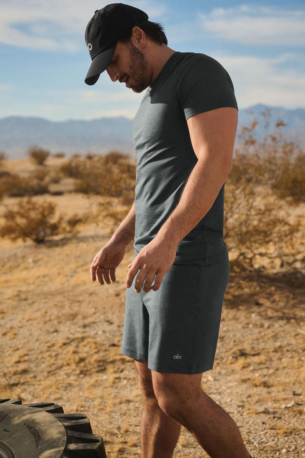 Alo Yoga Triumph Uomo Tee Verdi | Italia  YLW-947802