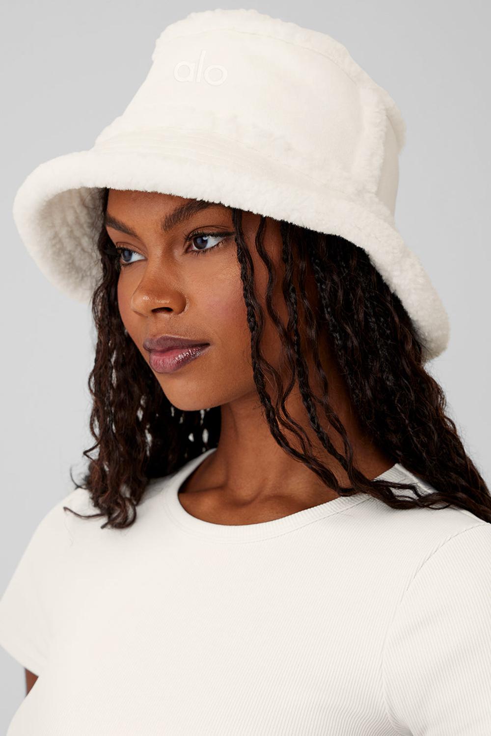 Alo Yoga Winterfun Donna Bucket Hat Ivory | Italia  FUK-780593
